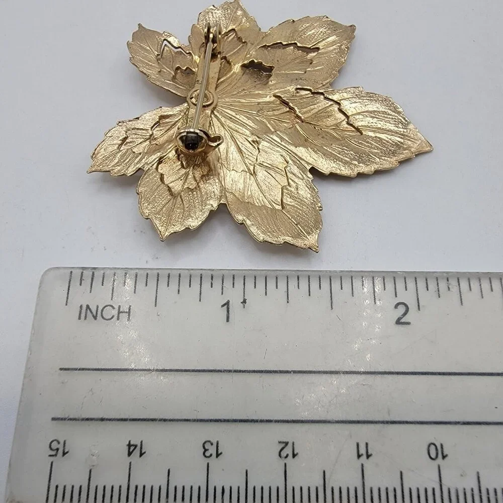 Unbranded vintage gold
